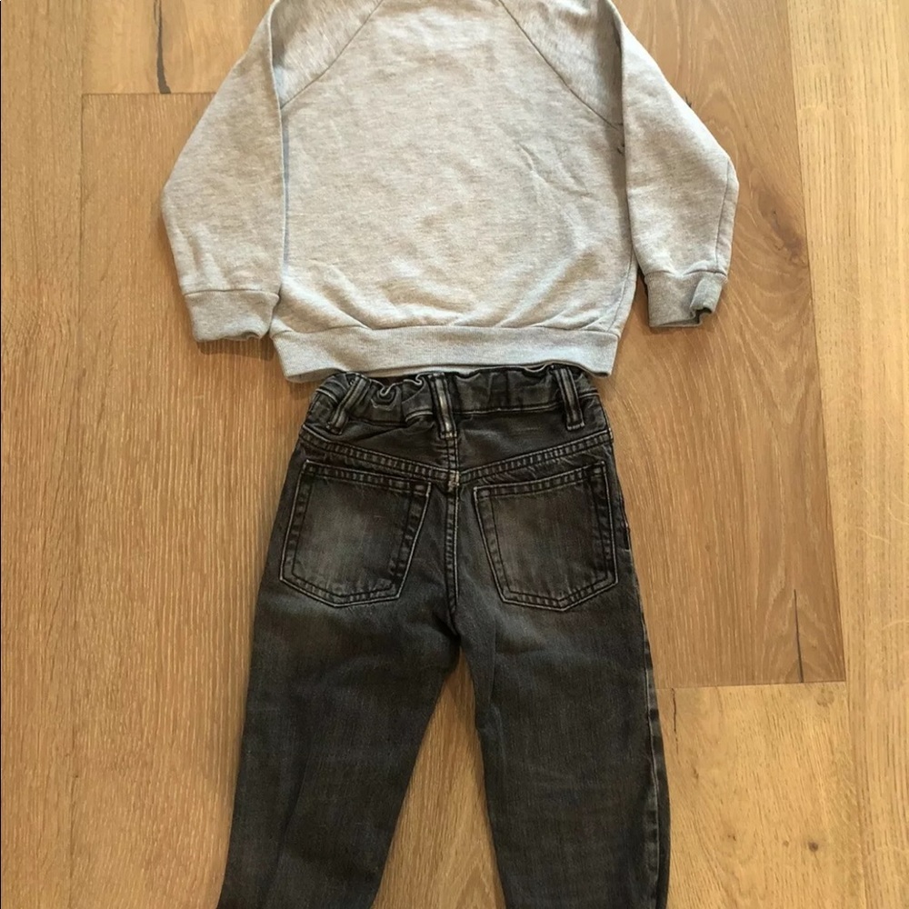 Outfit size 2T - Picture 2 of 5